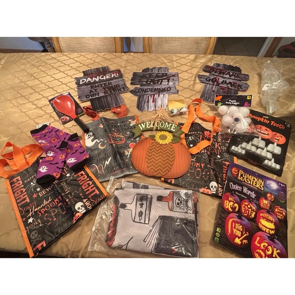 Halloween Decor & Party Supplies Lot #2. Large